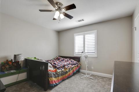 2202 E Princeton Ave, Visalia, CA 93292 photo 20