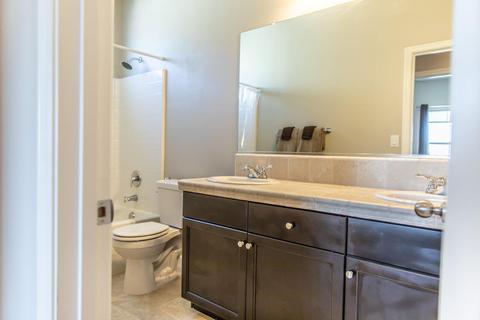 1164 Caddie Loop, Lemoore, CA 93245 photo 32
