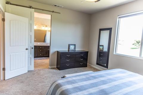 1164 Caddie Loop, Lemoore, CA 93245 photo 23