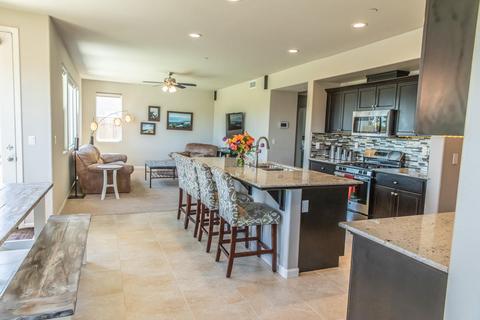 1164 Caddie Loop, Lemoore, CA 93245 photo 12
