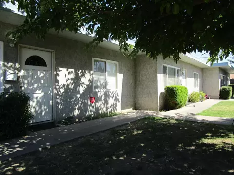 611 E Kaweah Ave, Visalia, CA 93292 photo 1