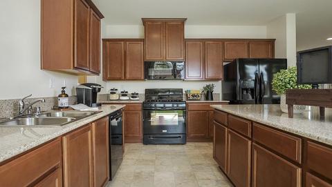 3704 E Kaweah Ave, Visalia, CA 93292 photo 6