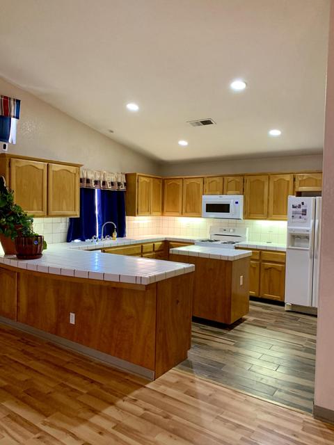 1591 Humboldt St, Lemoore, CA 93245 photo 2