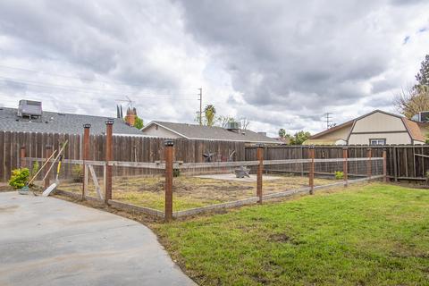 825 E Cambridge Ave, Visalia, CA 93292 photo 34