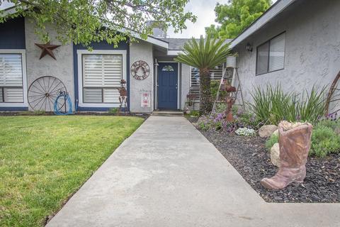 825 E Cambridge Ave, Visalia, CA 93292 photo 4
