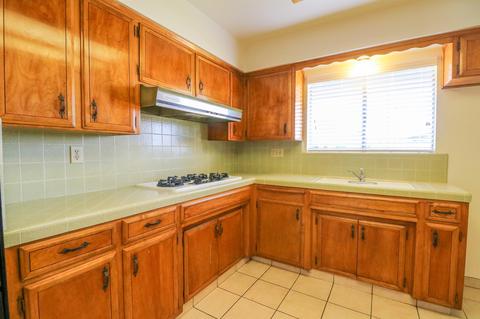 735 N E St, Tulare, CA 93274 photo 13