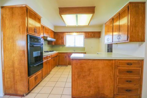 735 N E St, Tulare, CA 93274 photo 10