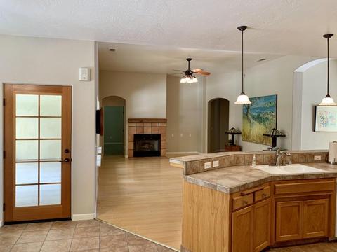 347 Old Line Ave, Exeter, CA 93221 photo 14