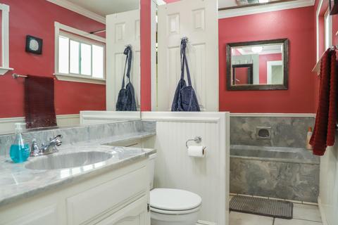 1335 W Iris Ave, Visalia, CA 93277 photo 18
