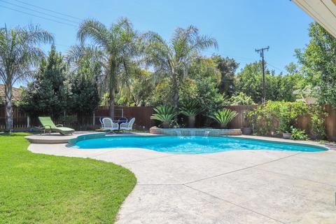 1335 W Iris Ave, Visalia, CA 93277 photo 32