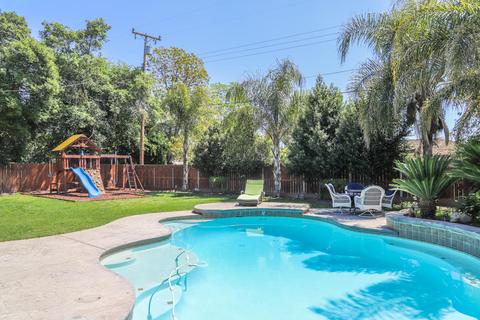 1335 W Iris Ave, Visalia, CA 93277 photo 28