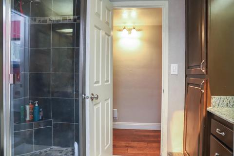 1335 W Iris Ave, Visalia, CA 93277 photo 22