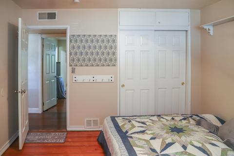 1335 W Iris Ave, Visalia, CA 93277 photo 24