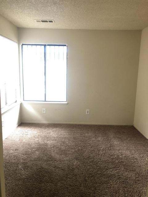 837 E Prospect Ave, Visalia, CA 93292 photo 13