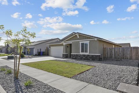 505 Ruby Dr, Lemoore, CA 93245 photo 3