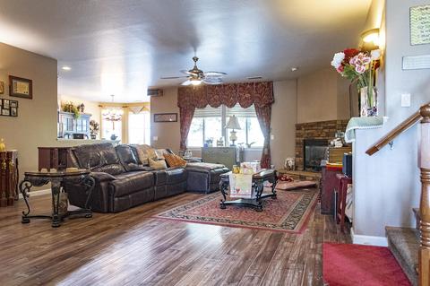 2036 E La Vida Ave, Visalia, CA 93292 photo 9