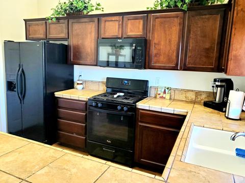 7484 Elder Dr, Visalia, CA 93291 photo 12