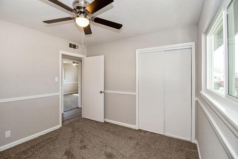 134 W Spring Ln, Lemoore, CA 93245 photo 16