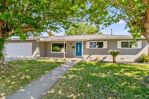 134 W Spring Ln, Lemoore, CA 93245 photo 1