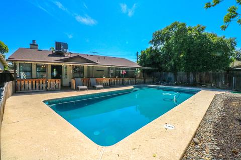 4222 W Iris Ave, Visalia, CA 93277 photo 27