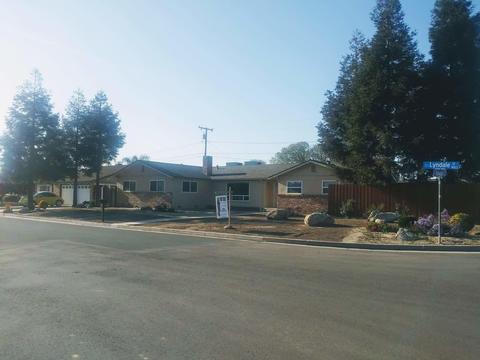 888 E Lyndale Ave, Tulare, CA 93274 photo 2