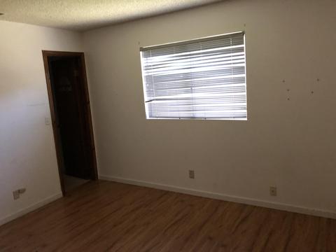 1003 E Oakridge Ave, Visalia, CA 93292 photo 10