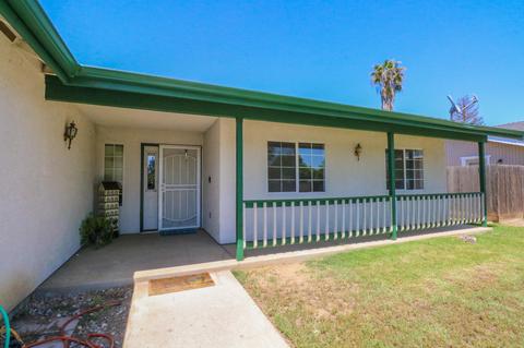 1750 E Levin Ave, Tulare, CA 93274 photo 3
