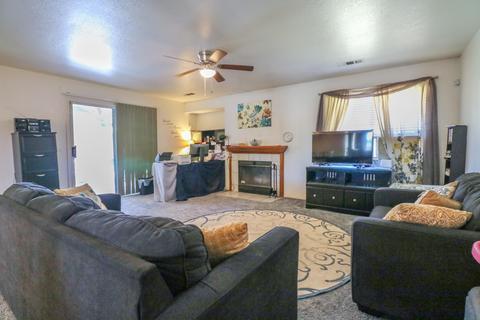 1750 E Levin Ave, Tulare, CA 93274 photo 4