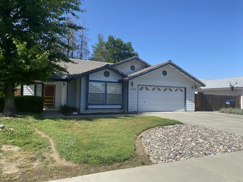 2722 E Parker Ct, Visalia, CA 93292 photo 1