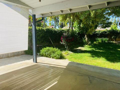 2722 E Parker Ct, Visalia, CA 93292 photo 21