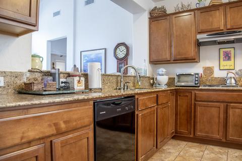 3256 N Memory St, Visalia, CA 93291 photo 2