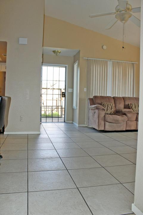 1941 E Beech Ave, Visalia, CA 93292 photo 3