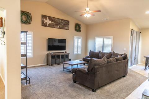 1462 National Dr, Lemoore, CA 93245 photo 8
