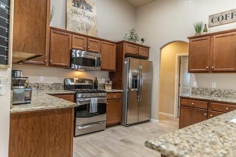 1462 National Dr, Lemoore, CA 93245 photo 16