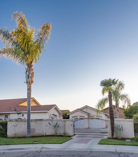 1221 E Copper Ct, Visalia, CA 93292 photo 4