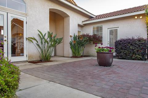 1221 E Copper Ct, Visalia, CA 93292 photo 11