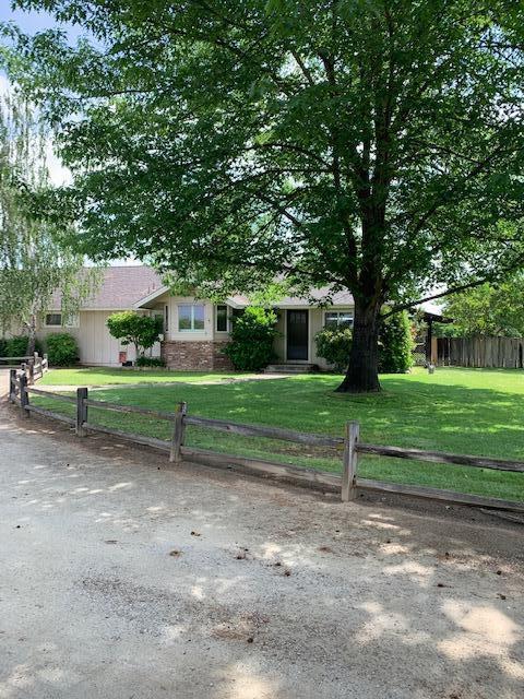 15268 Avenue 332, Ivanhoe, CA 93235 photo 1