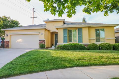 3704 E Seeger Ct, Visalia, CA 93292 photo 1