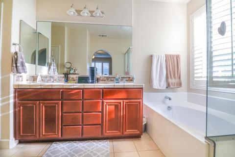 3704 E Seeger Ct, Visalia, CA 93292 photo 14