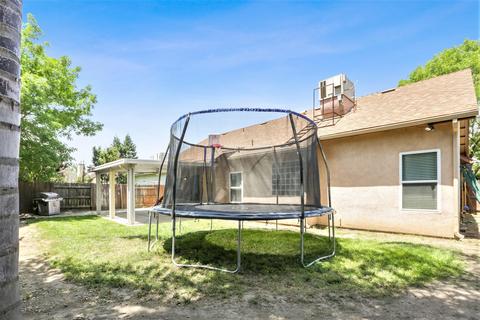 1633 E Knight Ct, Visalia, CA 93292 photo 20