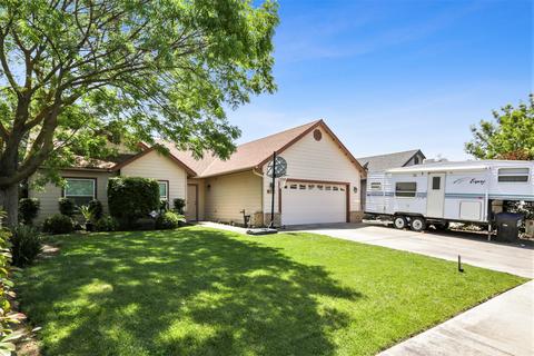 1633 E Knight Ct, Visalia, CA 93292 photo 23