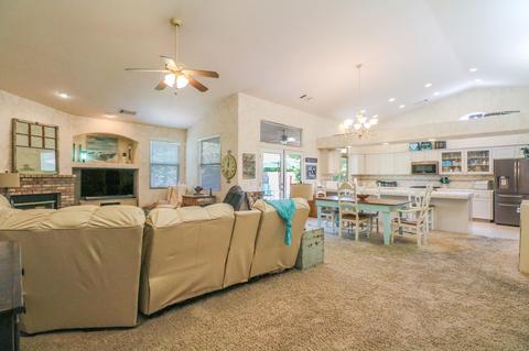 1140 E Chestnut Ct, Visalia, CA 93292 photo 8