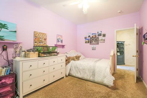1140 E Chestnut Ct, Visalia, CA 93292 photo 22
