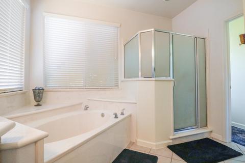 1140 E Chestnut Ct, Visalia, CA 93292 photo 29