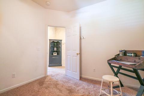 1140 E Chestnut Ct, Visalia, CA 93292 photo 19