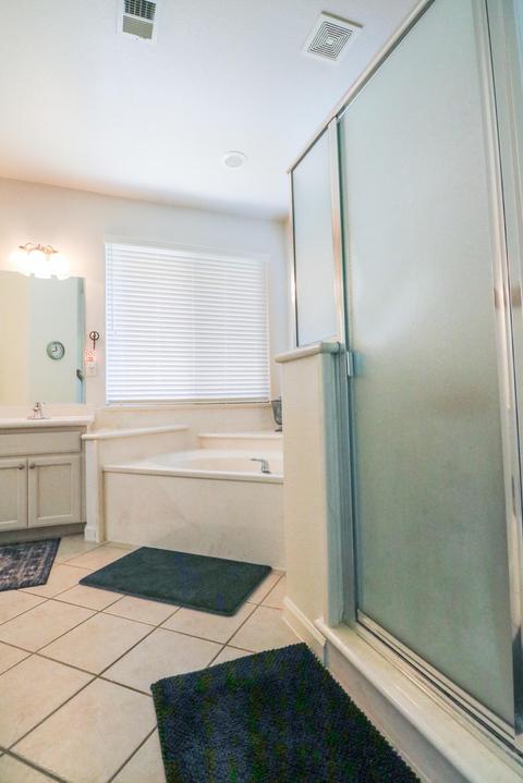 1140 E Chestnut Ct, Visalia, CA 93292 photo 30