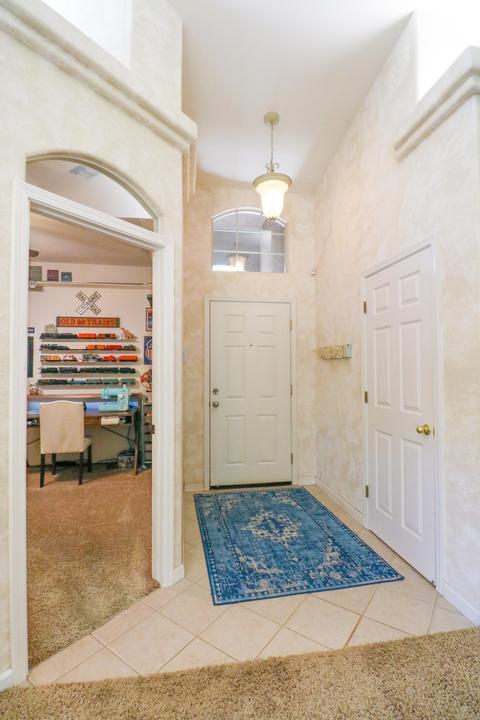 1140 E Chestnut Ct, Visalia, CA 93292 photo 5