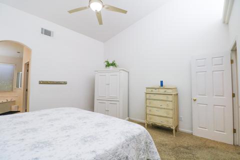1140 E Chestnut Ct, Visalia, CA 93292 photo 26