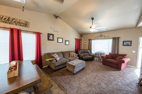 2294 Clover Meadow Ave, Tulare, CA 93274 photo 11