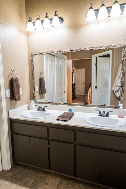 2294 Clover Meadow Ave, Tulare, CA 93274 photo 25
